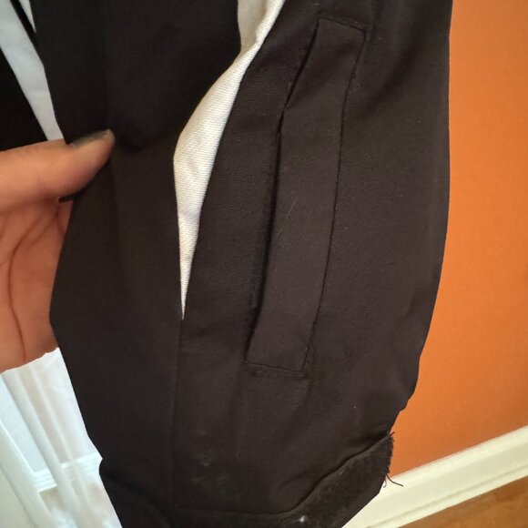 Ladies Large Black White Ski/Snowboard jacket - Picture 6 of 10